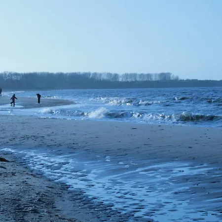 In Kuehlungsborn-west Holiday home *